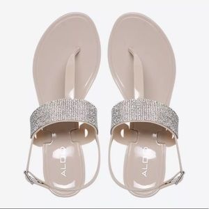 🤩 ALDO Nude T-Strap Sandals